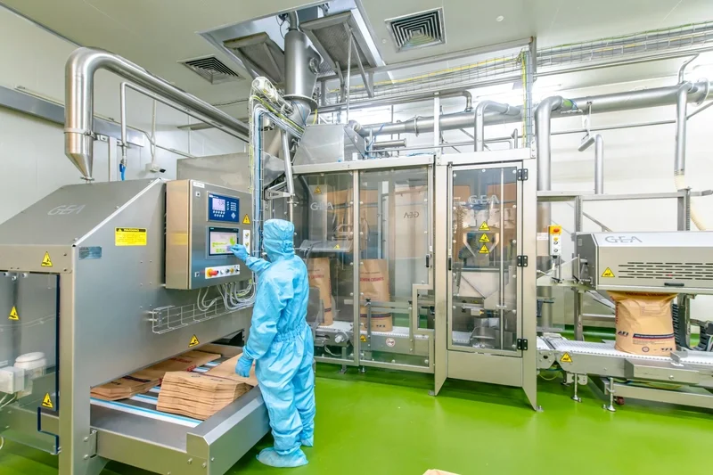 AIG áp dụng quy trình quản lý chất lượng nghiêm ngặt trong sản xuất bột kem không sữa