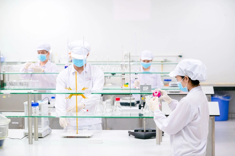 AIG sở hữu hệ sinh thái tích hợp toàn diện, từ nguồn nguyên liệu tự nhiên, nghiên cứu và phát triển sản phẩm (R&D), sản xuất và phân phối, thương mại quốc tế đến quản lý chuỗi cung ứng
