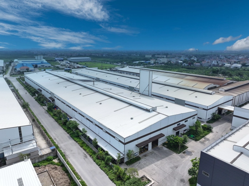 Toàn cảnh nhà máy ASI mái trắng tại Hưng Yên, cơ sở của công ty cung cấp tinh dầu thiên nhiên AIG