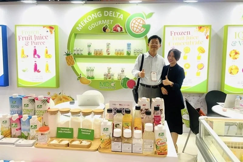 Gian hàng Mekong Delta Gourmet tại triển lãm, nơi nhà cung ứng nước ép trái cây giới thiệu sản phẩm